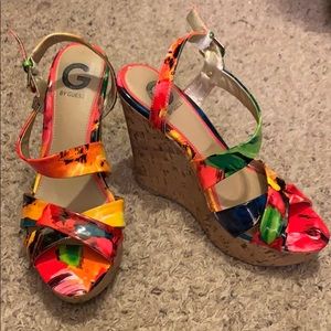 Guess floral wedges